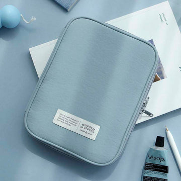 Iconic | Opening case Pale Blue Cable