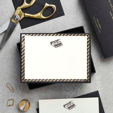 Katie Leamon | Postal y Sobre Typewriter