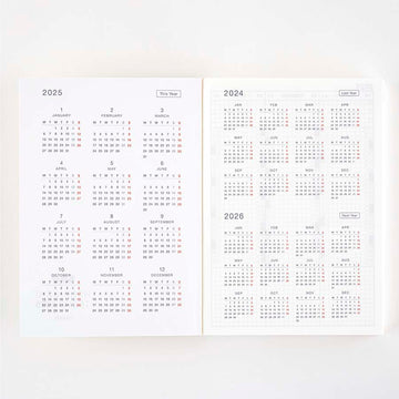 Hobonichi | Agenda Hobonichi Cousin A5 (Inglés) 2025