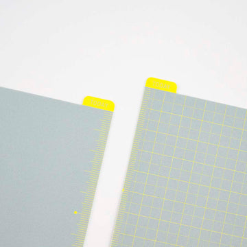 Hobonichi | Plantilla de Escritura Pencil Board Weeks Ice Gray x Yellow