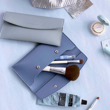 Iconic | Estuche Journey Flat Pale Blue