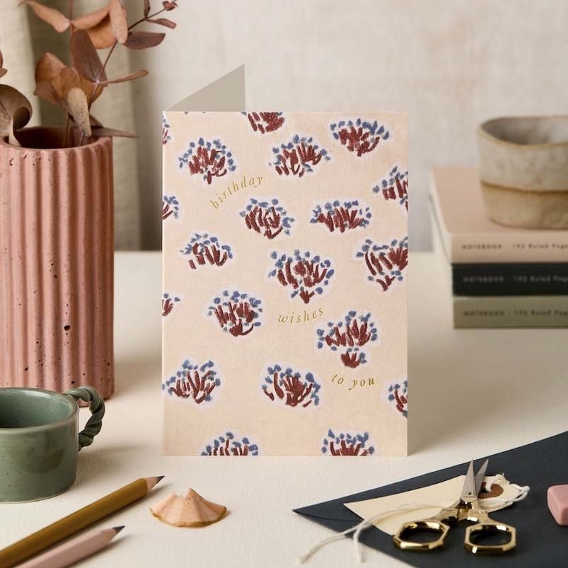 Katie Leamon | Tarjeta de Agradecimiento Pastel Claret Blue Birthday Wishes
