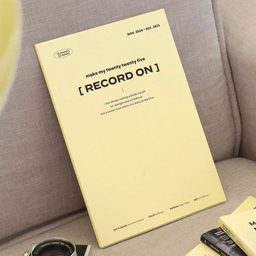 Iconic | Agenda Record On A4 2025 Butter (Mensual)