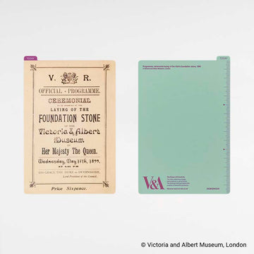 Hobonichi | Plantilla de Escritura Pencil Board A6 V&A Series (V&A’s Foundation Stone Programme)