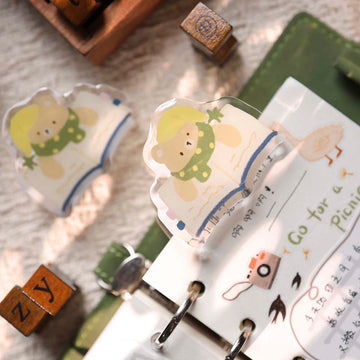 YiEr | Clip Acrílico Bear Reading