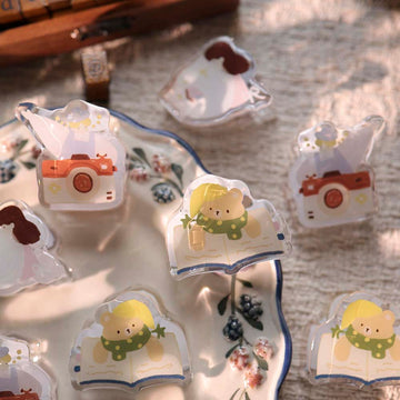 YiEr | Clip Acrílico Bear Reading