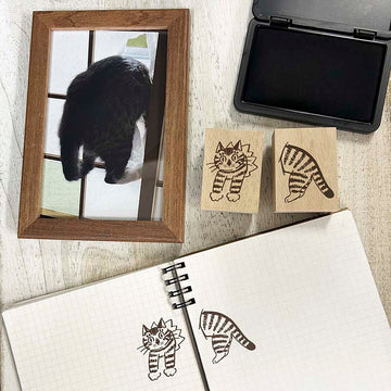 Arte CO | Sello Cat Jumping Inside Paper