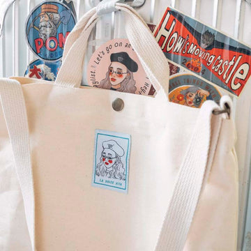 La Dolce Vita | Bolsa Tote Bag We Move Forward Happily