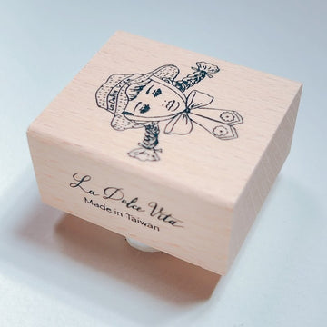 The Dolce Life | Straw Hat With Ribbon Girl Stamp